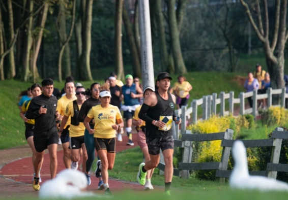 ATLETISMO en el PARQUE DE LOS NOVIOS