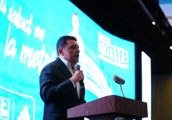 Gabriel Ernesto Lagos, secretario General y director (e) del IDRD, durante la presentación oficial de la Media Maratón de Bogotá, que se correrá el 26 de julio. Foto IDRD.