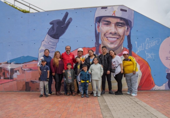 IDRD entregó mural en homenaje a Luis Rincón, referente bogotano