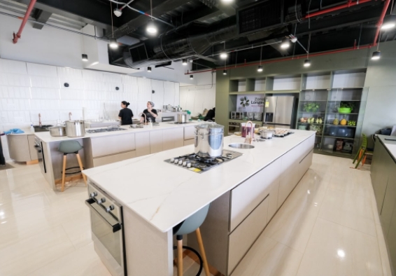 Lanzamiento de un aula culinaria saludable en el CEFE Cometas