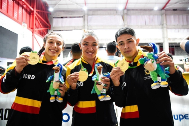 Andrea Yurani González, Nicoll Dayana Parrado y Kevin Alexander Chaves, fueron los tres ganadores en su categoría, en estilo libre