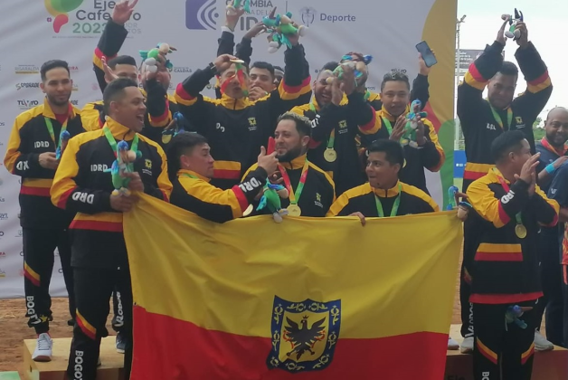 Primera vez en la historia de Bogotá en Juegos Nacionales que obtiene el oro en sóftbol.