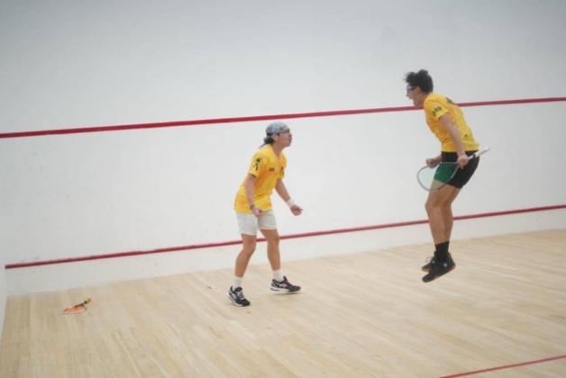 Felipe Herrera y Juan José Torres celebran su medalla de oro