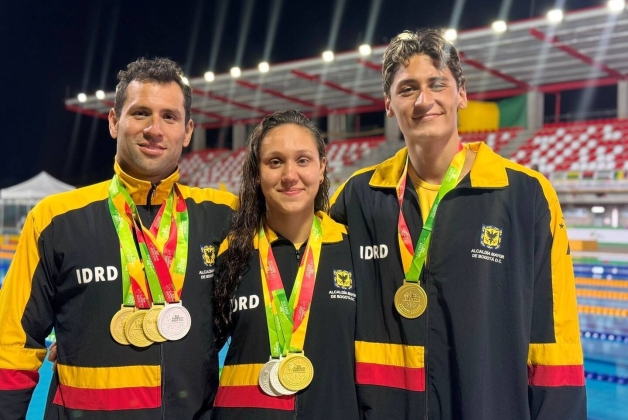 Omar Pinzón, ganador de tres oros y una plata, junto a Jasmin Pistelli con dos platas y un oro, y Gabriel Arias, con un oro.