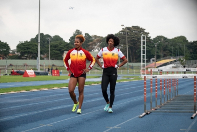 Martha Valeria Araújo (izq.) y María Fernanda Murillo, corren en Europa este fin de semana. Foto IDRD.