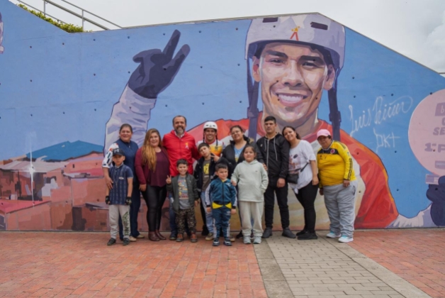 IDRD entregó mural en homenaje a Luis Rincón, referente bogotano