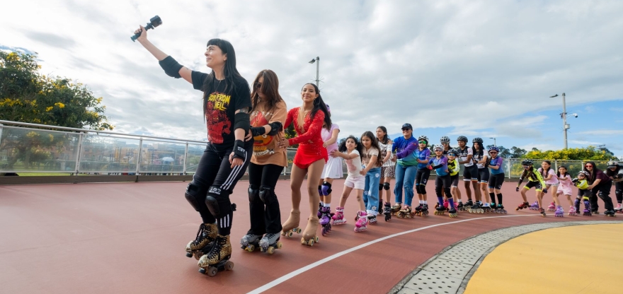 tren EN PATINES