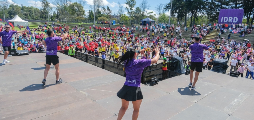 Actividad física en el parque Simón Bolívar
