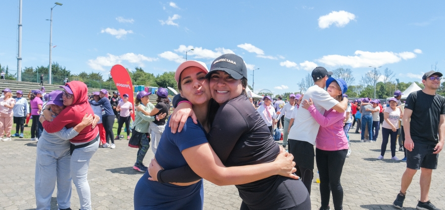 Mujeres en evento de actividad física