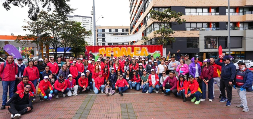 El IDRD transformó el Parque de los Hippies con una jornada de voluntariado, cultura ciudadana y embellecimiento