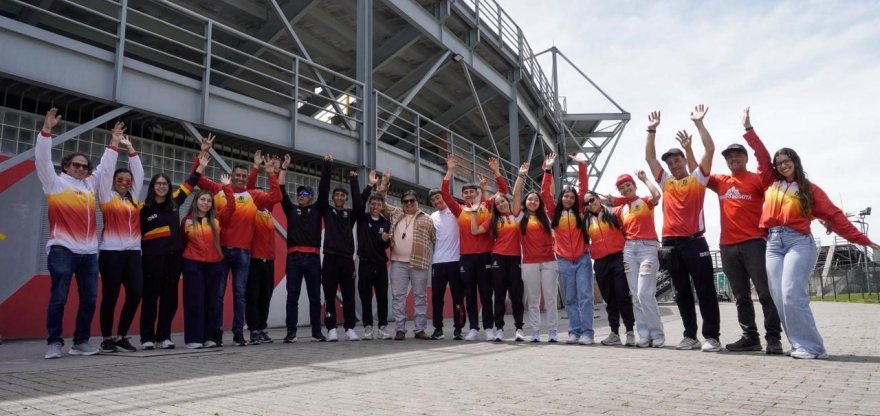 Grupo de ciclismo del Equipo Bogotá-IDRD-Licibog, cuando partía hacia Zipaquirá para afrontar los Campeonatos Nacionales de Ruta. Foto IDRD.