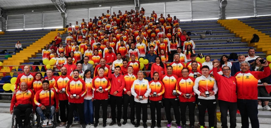 Los entrenadores del Equipo Bogotá tuvieron la celebración de su día en el Palacio de los Deportes. Foto IDRD.
