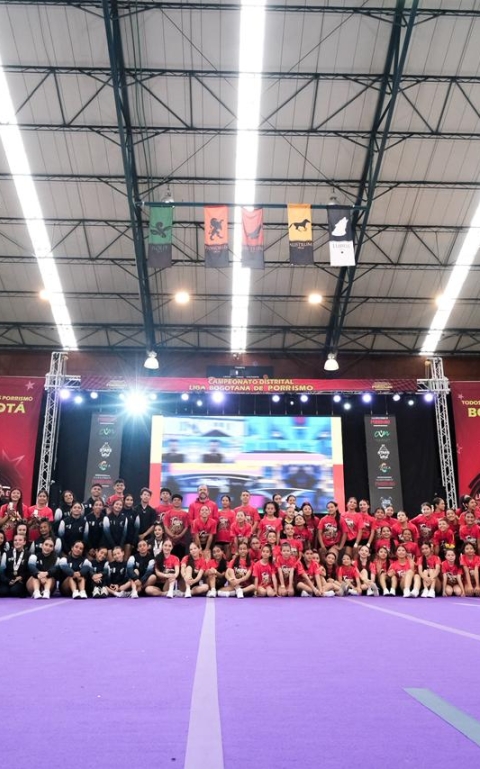 Equipo Bogotá en el II Campeonato Distrital de Porrismo 