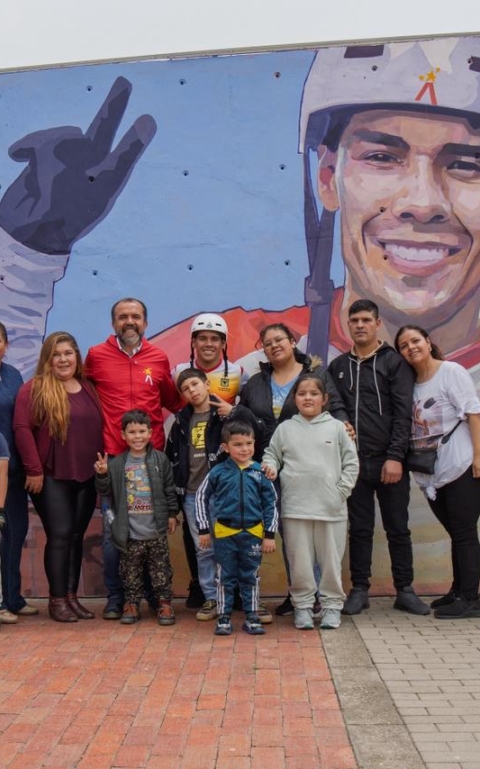 IDRD entregó mural en homenaje a Luis Rincón, referente bogotano