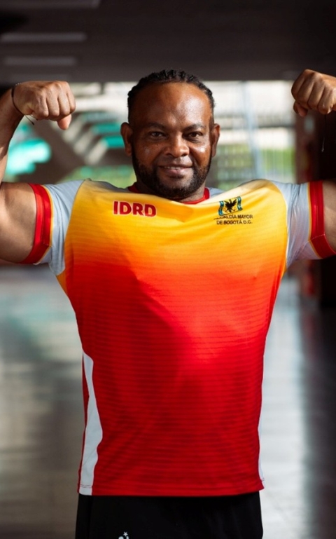 Fabio Torres Silva, ícono del parapowerlifting del Equipo Bogotá y de Colombia, estará en el Campeonato Panamericano en Ciudad de México. Foto archivo IDRD.