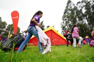 Actividad de campamento en parque