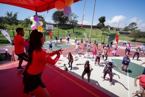 Sesión de actividad física en parque