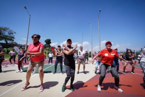 Sesión de actividad física en parque