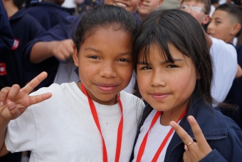 Estudiantes del Colegio Luis Eduardo Mora Osejo, de la localidad de Usme, vivieron la alegría de ir por primera vez a un parque de diversiones… y se gozaron Mundo Aventura.