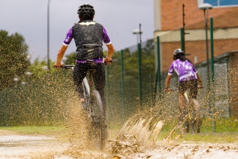  24 horas MTB en el parque Zona Franca