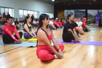 Capacitación de Yoga en el IDRD
