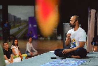 Capacitación de Yoga en el IDRD