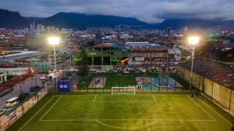 Iluminación de canchas en Puente Aranda