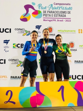 Paula Ossa en el podio 
