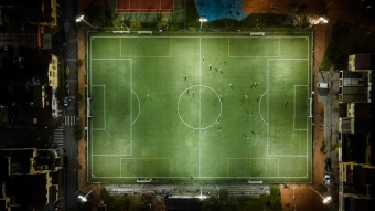 Sistema de Iluminación en Cancha del Parque Villa Mayor