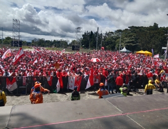 Bogotá celebró la décima estrella de Independiente Santa Fe en el parque Simón Bolívar