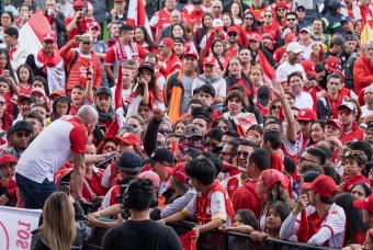 Bogotá celebró la décima estrella de Independiente Santa Fe en el parque Simón Bolívar