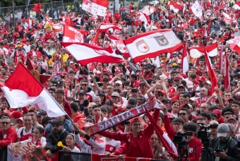 Bogotá celebró la décima estrella de Independiente Santa Fe en el parque Simón Bolívar