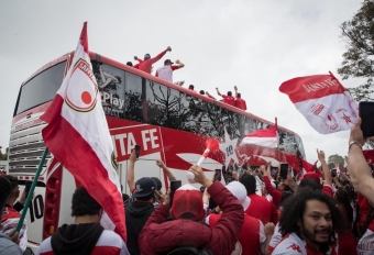 Bogotá celebró la décima estrella de Independiente Santa Fe en el parque Simón Bolívar