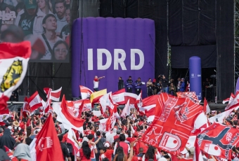 Bogotá celebró la décima estrella de Independiente Santa Fe en el parque Simón Bolívar