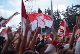 Bogotá celebró la décima estrella de Independiente Santa Fe en el parque Simón Bolívar
