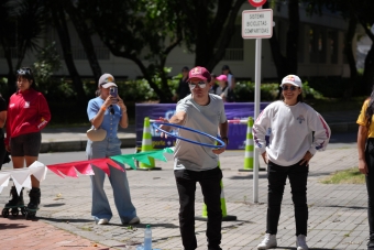 Daniel Dhers rodó con Bogotá en la Ciclovía Alternativa del IDRD
