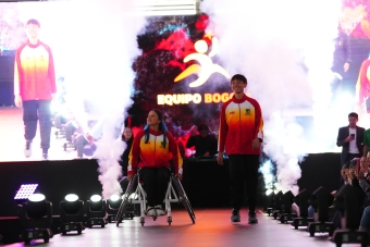 Entrega de indumentaria Equipo Bogotá
