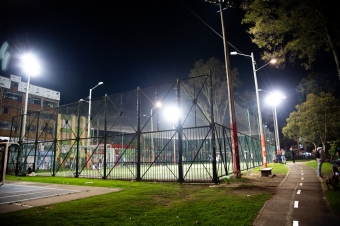 Bogotá avanza en la modernización de la iluminación de sus parques y escenarios deportivos