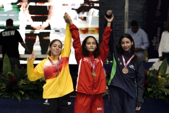 Lucha libre y bádminton distritales se lucen en Palmira