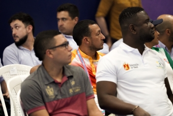 Lucha libre y bádminton distritales se lucen en Palmira