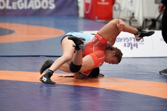 Lucha libre y bádminton distritales se lucen en Palmira