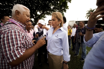 Lucha libre y bádminton distritales se lucen en Palmira