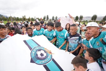 Clubes de Fútbol en el estreno del Reality Sueños de Cancha