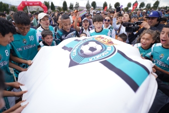 Clubes de Fútbol en el estreno del Reality Sueños de Cancha