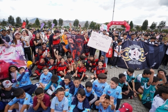 Clubes de Fútbol en el estreno del Reality Sueños de Cancha