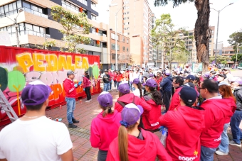 El IDRD transformó el Parque de los Hippies con una jornada de voluntariado, cultura ciudadana y embellecimiento