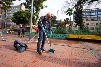 El IDRD transformó el Parque de los Hippies con una jornada de voluntariado, cultura ciudadana y embellecimiento