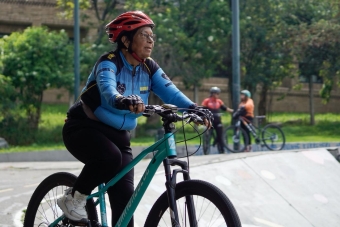 La Escuela de la Bicicleta llegó a La Candelaria y consolida su expansión en toda Bogotá