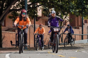 La Escuela de la Bicicleta llegó a La Candelaria y consolida su expansión en toda Bogotá