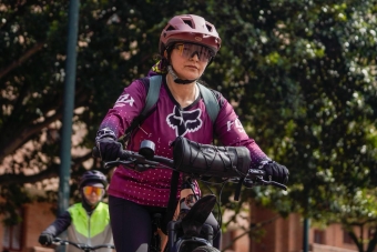 La Escuela de la Bicicleta llegó a La Candelaria y consolida su expansión en toda Bogotá